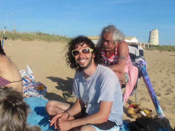 201005615 Chris and Freddie. Chris is wearing Lakshmi's sunglasses